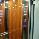 Εγκατάσταση ανελκυστήρα σε επαγγελματικό κτίριο στην Βουλιαγμένη